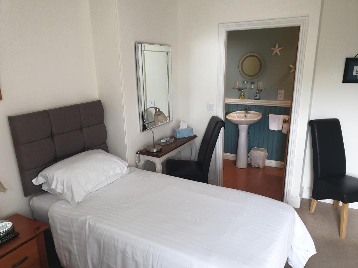 Ugiebrae House Bed & Breakfast North Sunderland ภายนอก รูปภาพ
