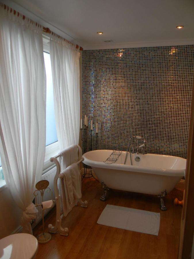 Ugiebrae House Bed & Breakfast North Sunderland ภายนอก รูปภาพ
