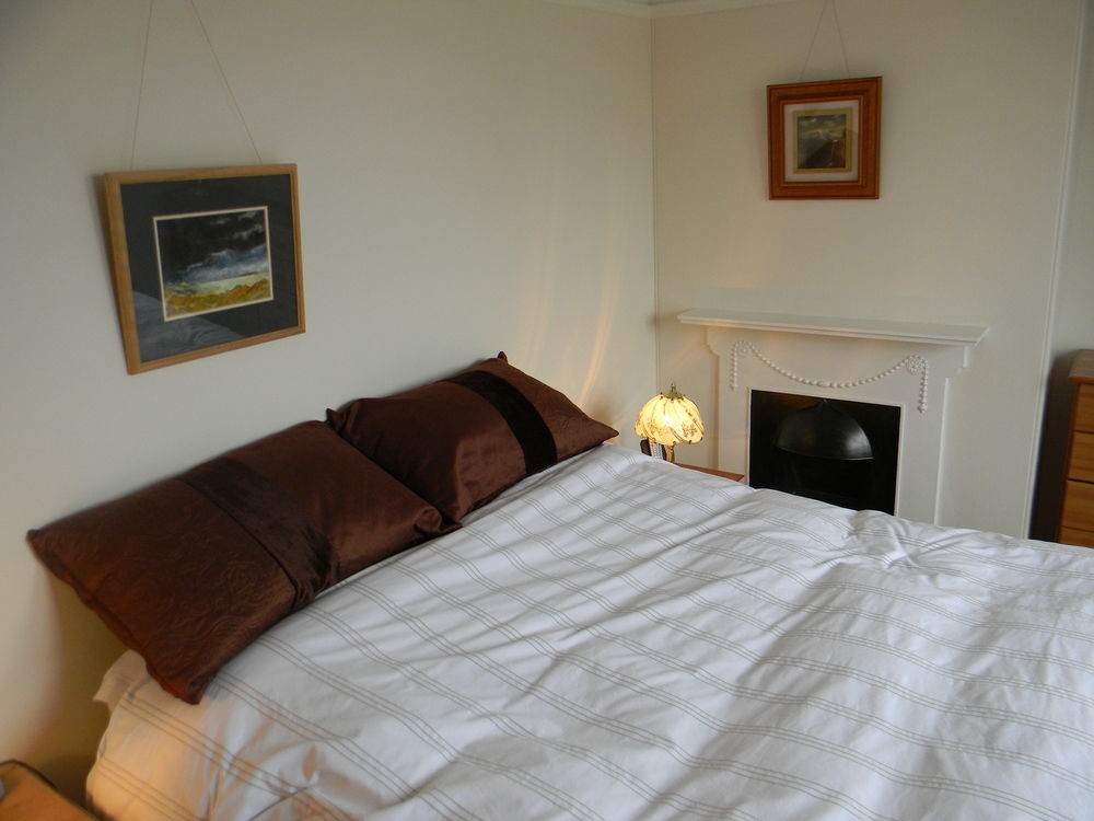 Ugiebrae House Bed & Breakfast North Sunderland ภายนอก รูปภาพ